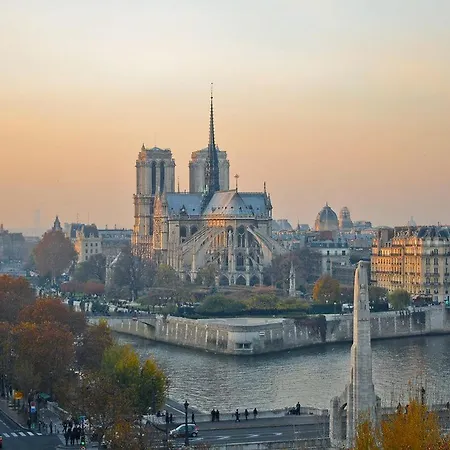 Appartamento Luxury Parisian Notre Dame Saint Germain Des Pres